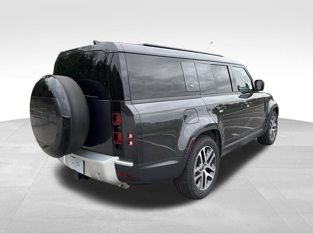New 2024 Land Rover Defender 130 S image 8