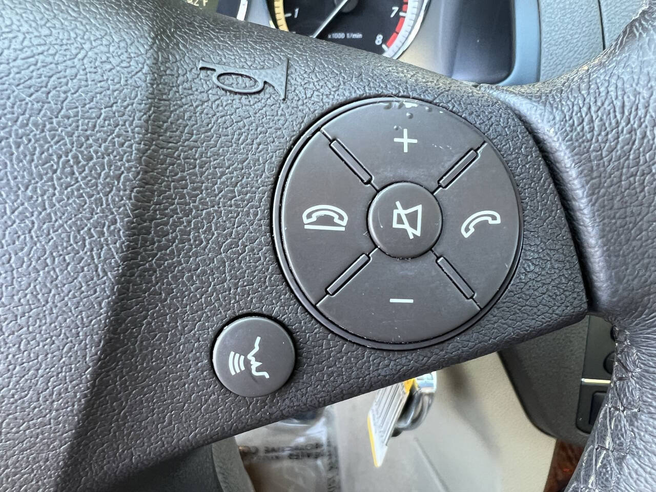 Used 2010 Mercedes-Benz C 350 Sport image 16