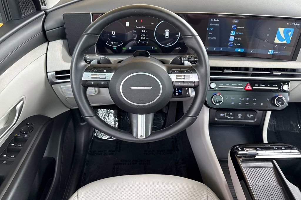 Used 2025 Hyundai Tucson SEL image 11