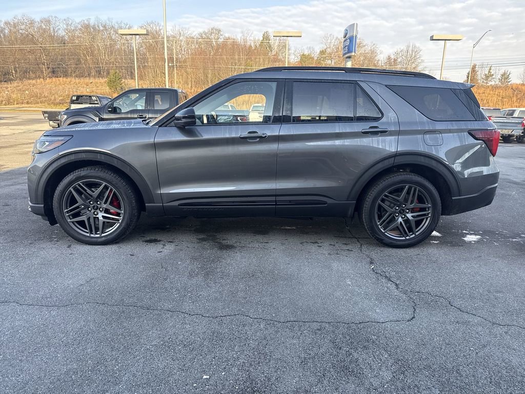 New 2026 Ford Explorer ST w/ Sun And Sound Package AWD/4WD image 3