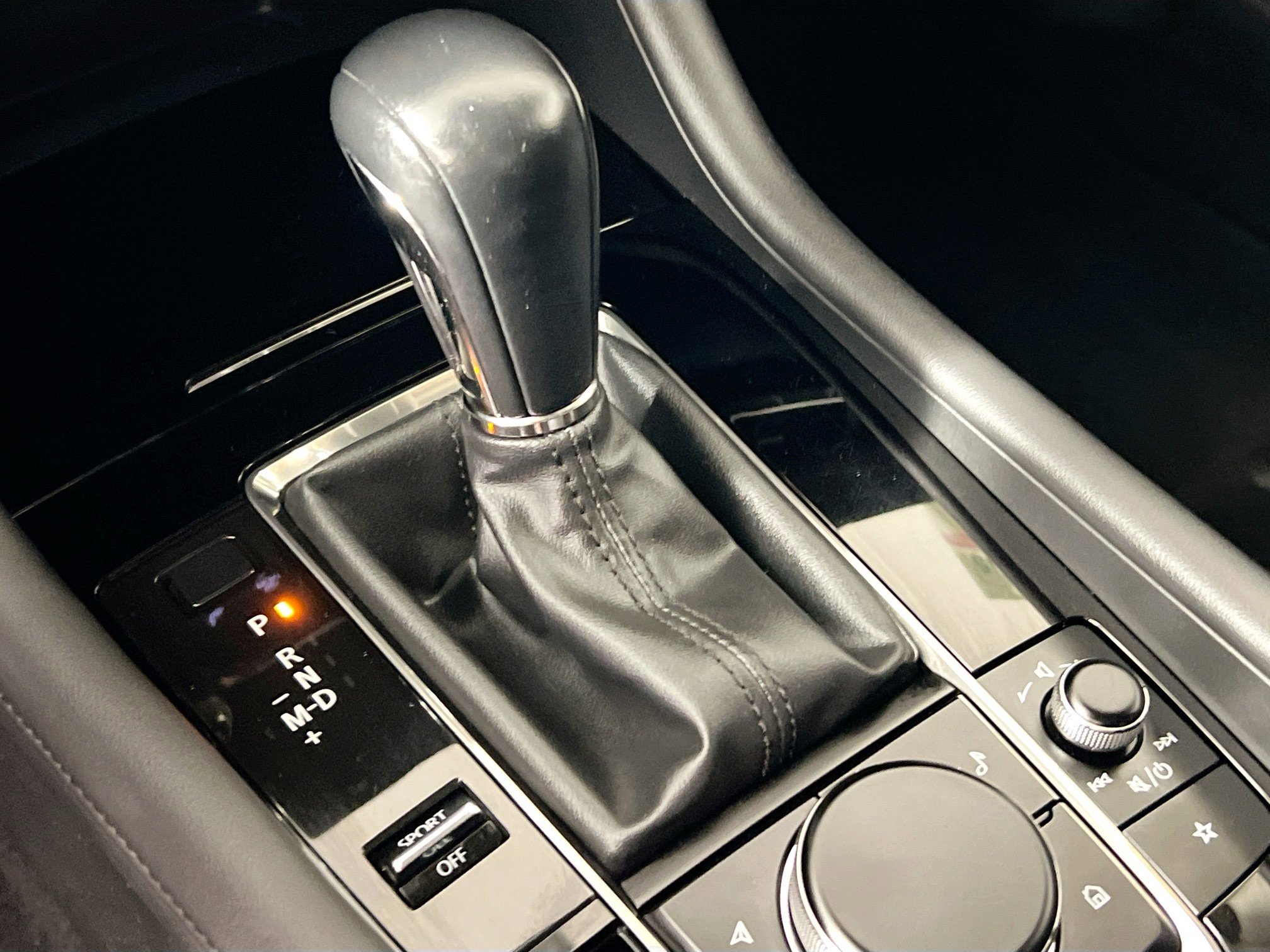 Used 2019 MAZDA MAZDA3 Preferred image 25