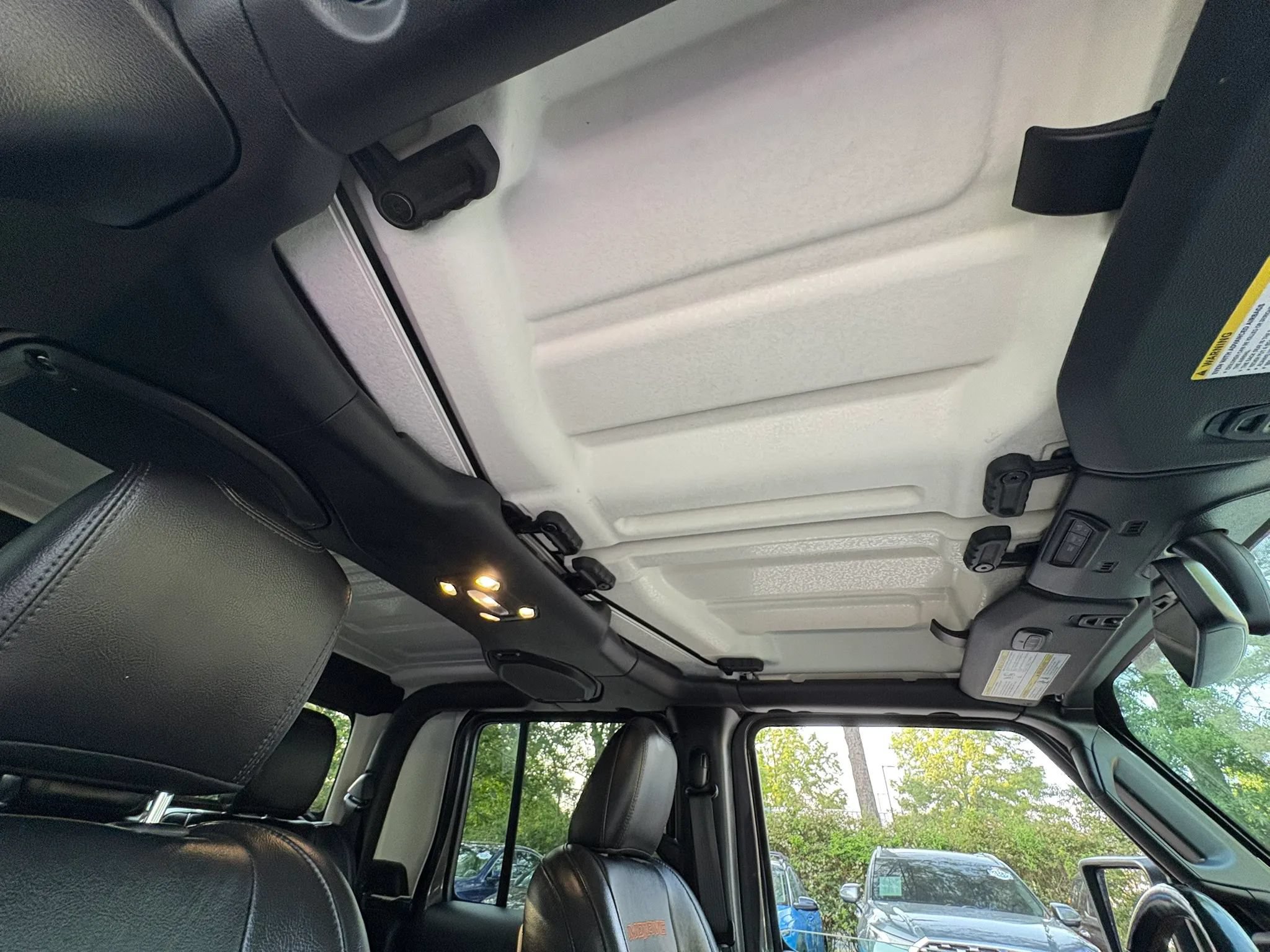 Used 2022 Jeep Gladiator Mojave w/ Cold Weather Group AWD/4WD image 14
