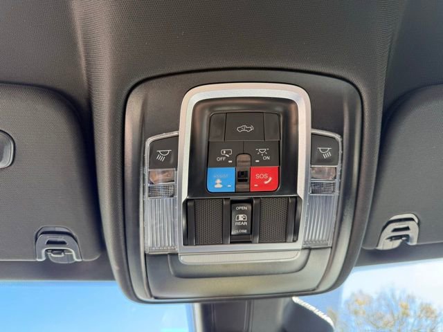 New 2026 RAM 1500 4x4 Crew Cab image 19