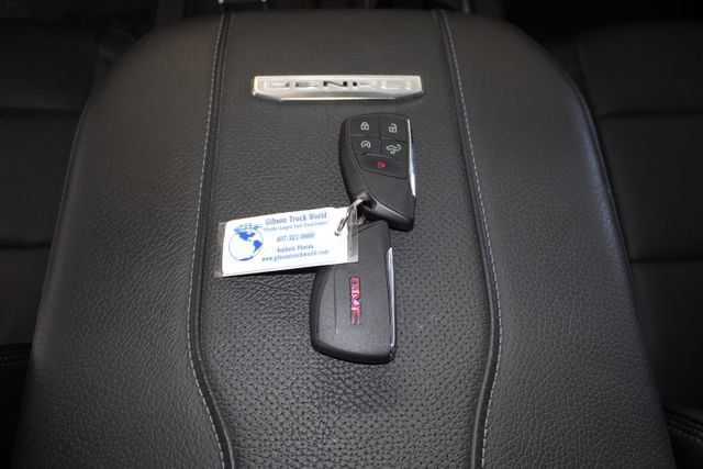 Used 2025 GMC Sierra 2500 Denali w/ Denali Reserve Package image 28