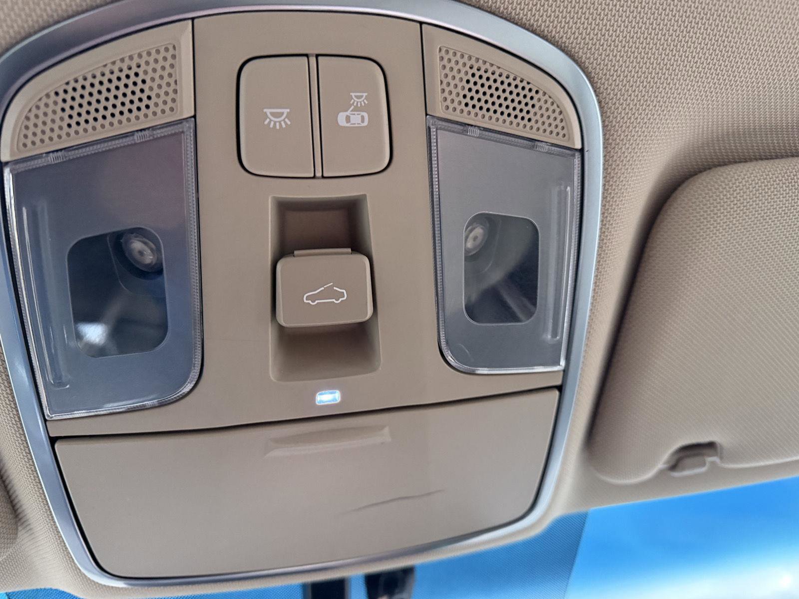 Used 2018 Hyundai Sonata Limited w/ Cargo Package image 16