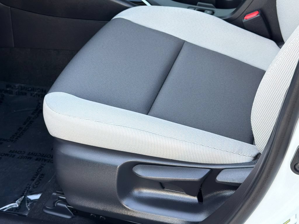 Used 2025 Toyota Corolla LE FWD image 19
