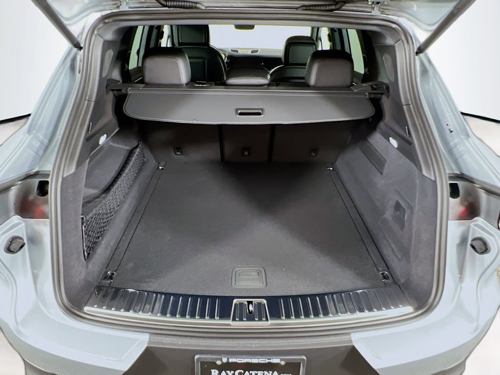 New 2026 Porsche Cayenne image 28