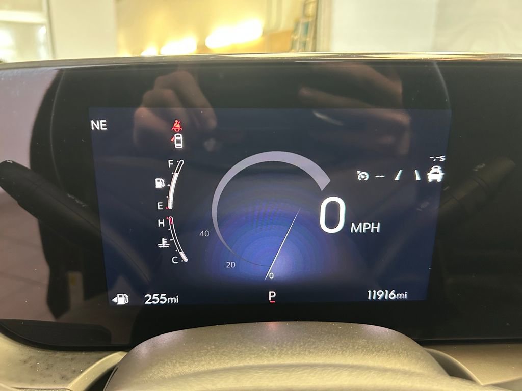 Used 2025 Buick Encore GX Sport Touring image 11