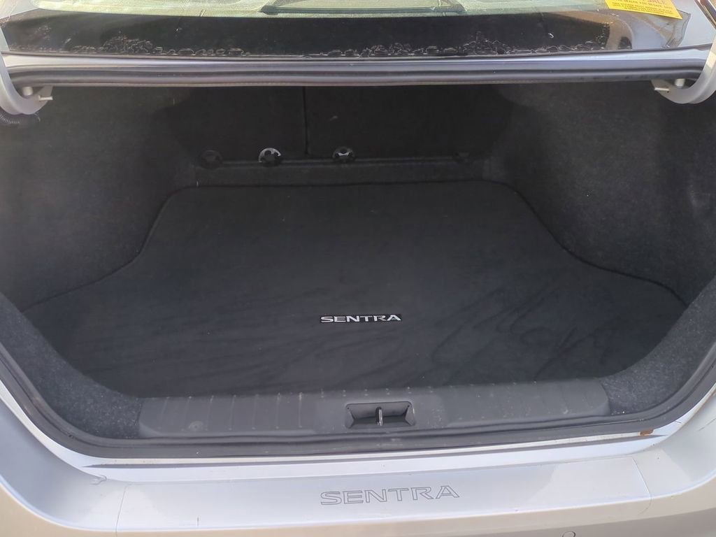 Used 2022 Nissan Sentra SV image 23
