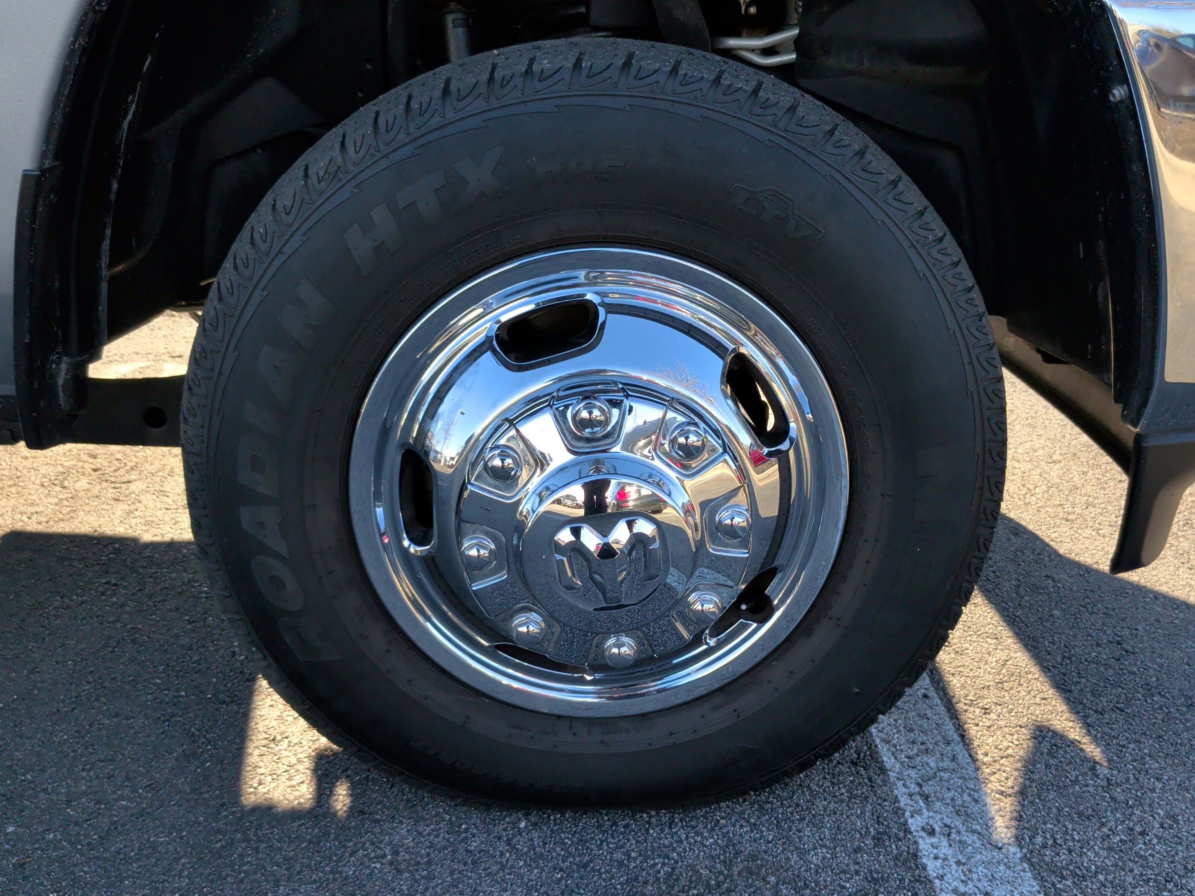 Used 2024 RAM 3500 Tradesman w/ Chrome Appearance Group image 15