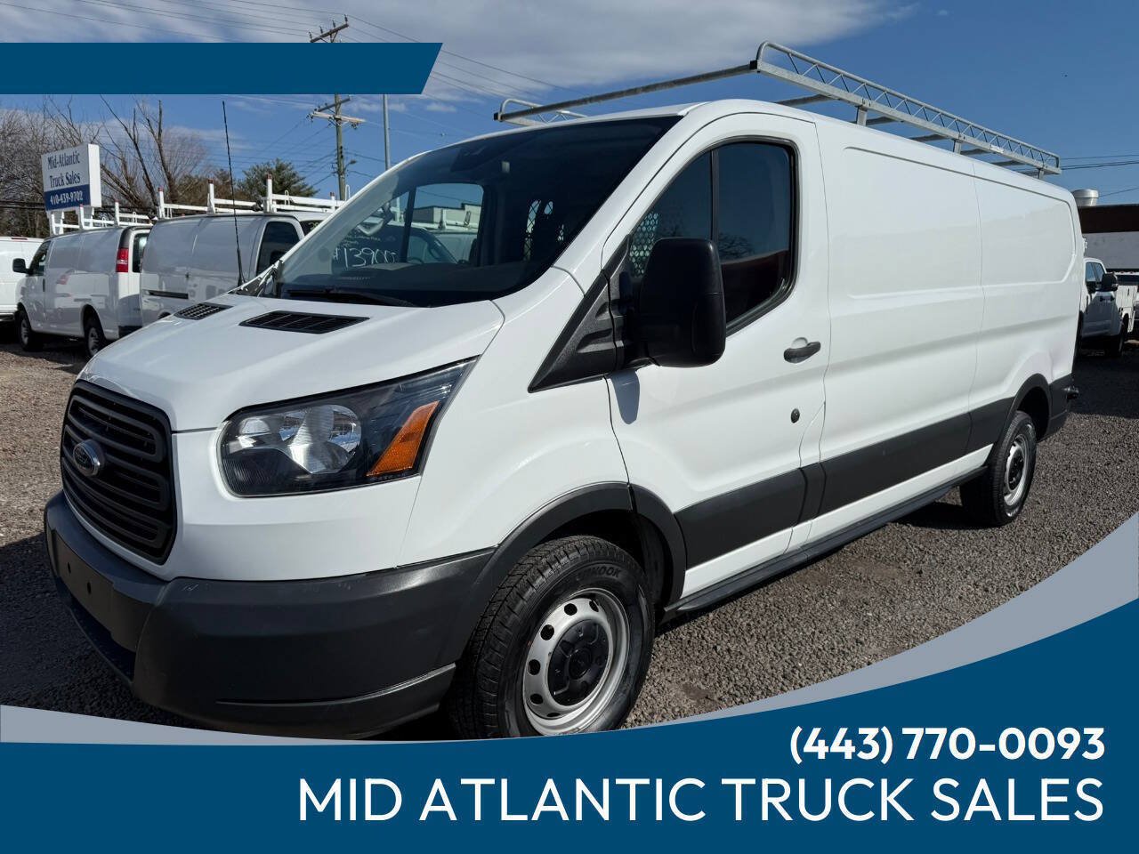 Used 2018 Ford Transit 250 148 Low Roof RWD image 1