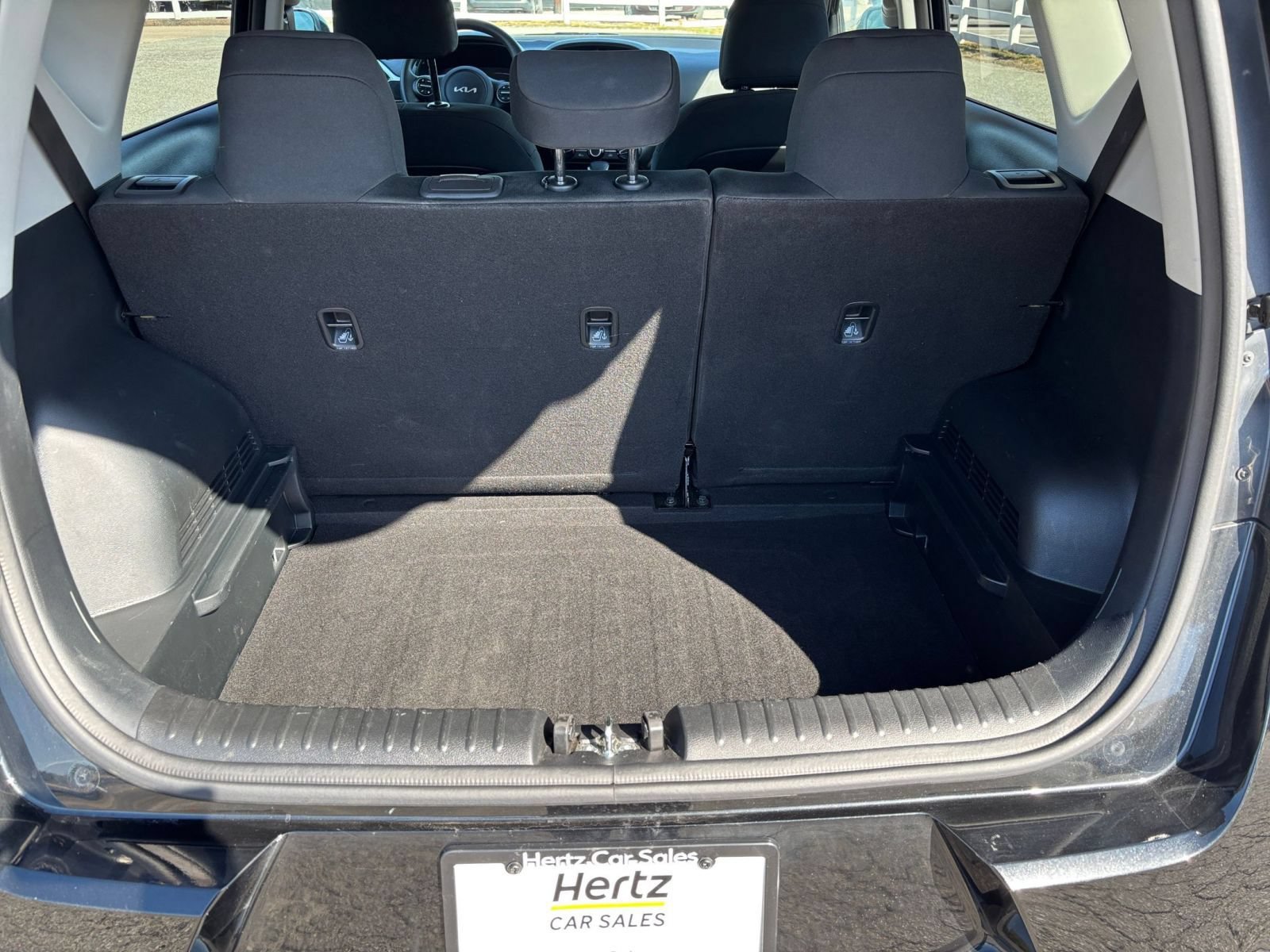 Used 2025 Kia Soul LX w/ LX Technology Package FWD image 28