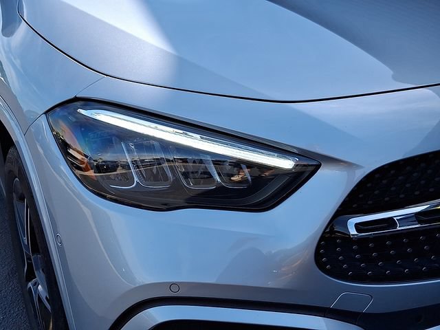 Used 2025 Mercedes-Benz GLA 250 4MATIC image 11
