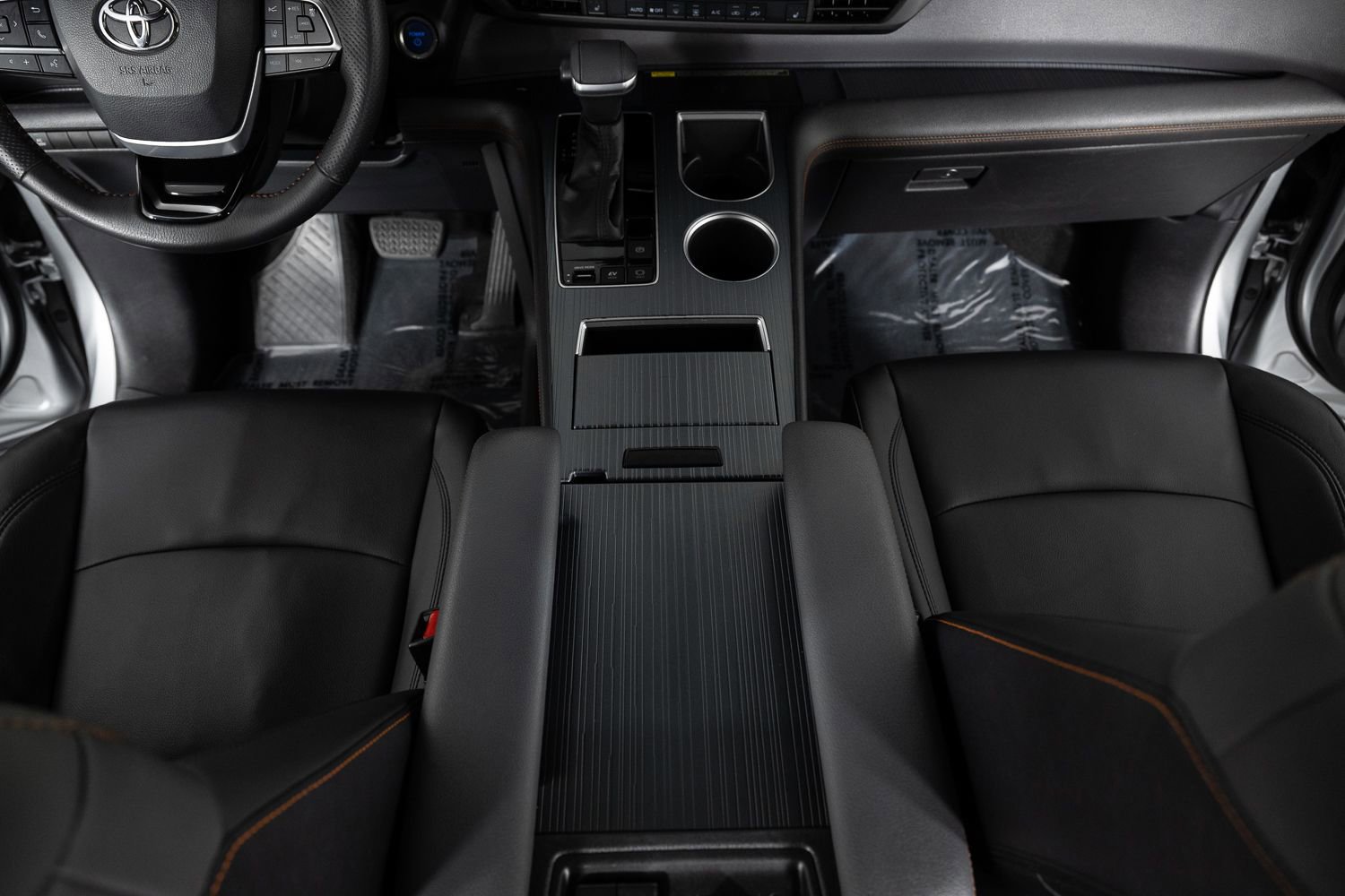 Used 2022 Toyota Sienna XSE image 42