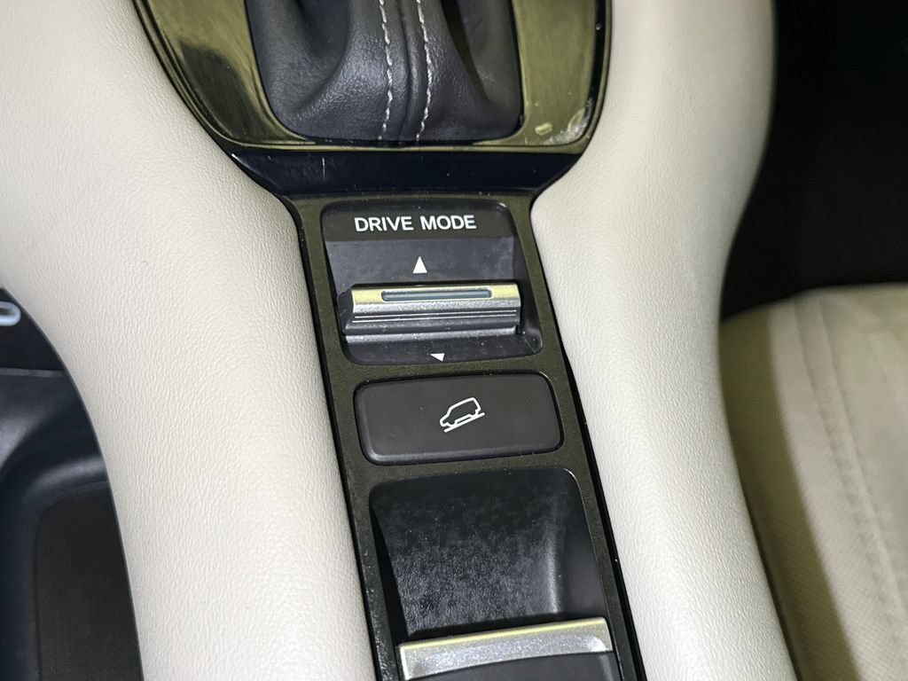 Certified 2025 Honda HR-V LX image 26