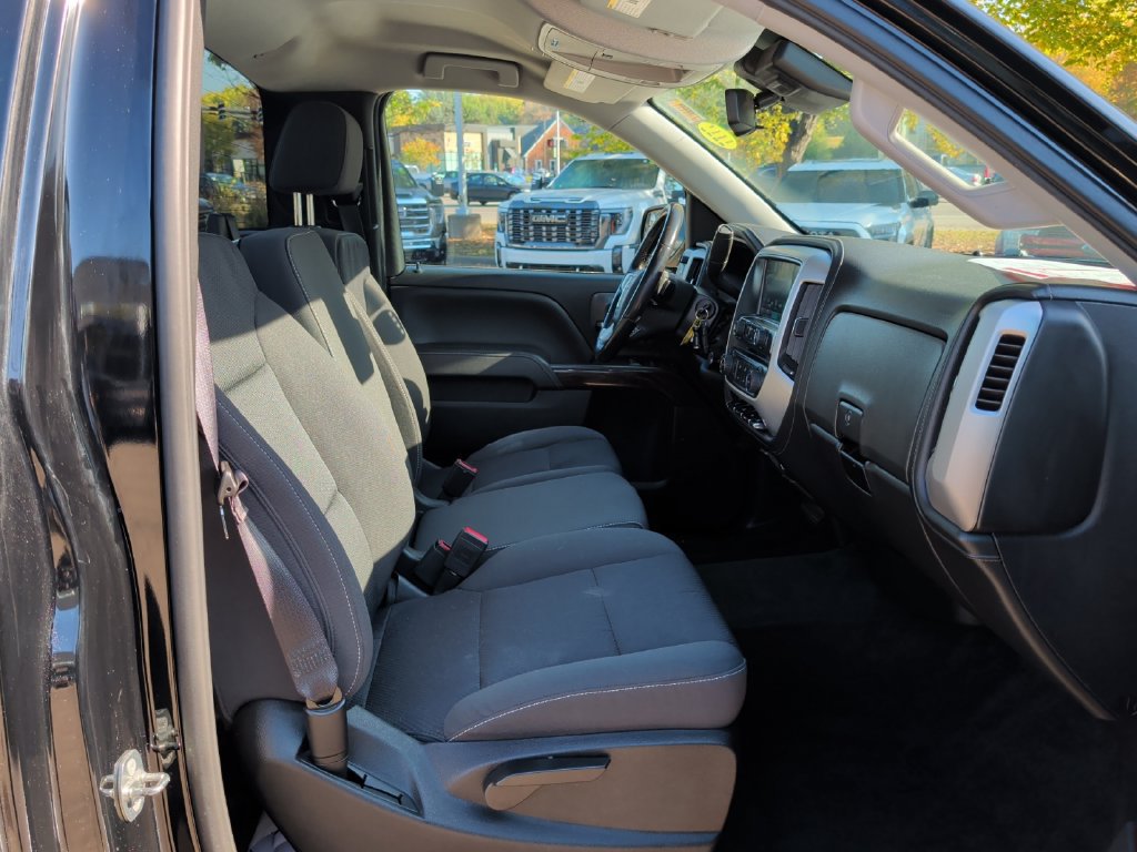 Used 2018 GMC Sierra 1500 SLE w/ SLE Preferred Package AWD/4WD image 37