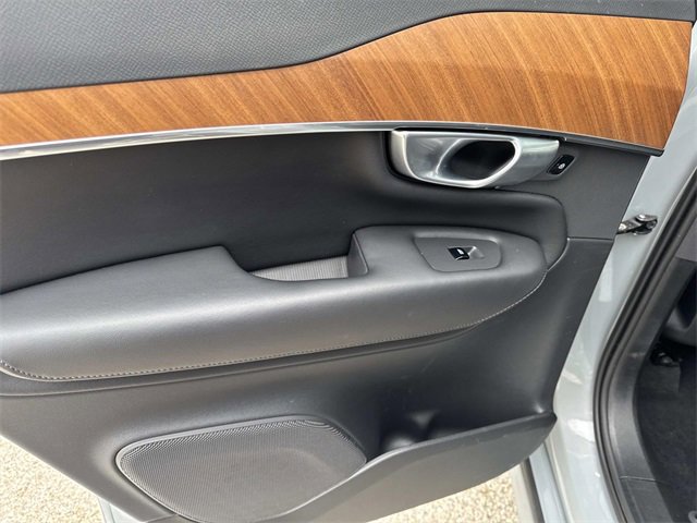 Used 2024 Volvo XC90 B6 Plus w/ Protection Package Premier image 10