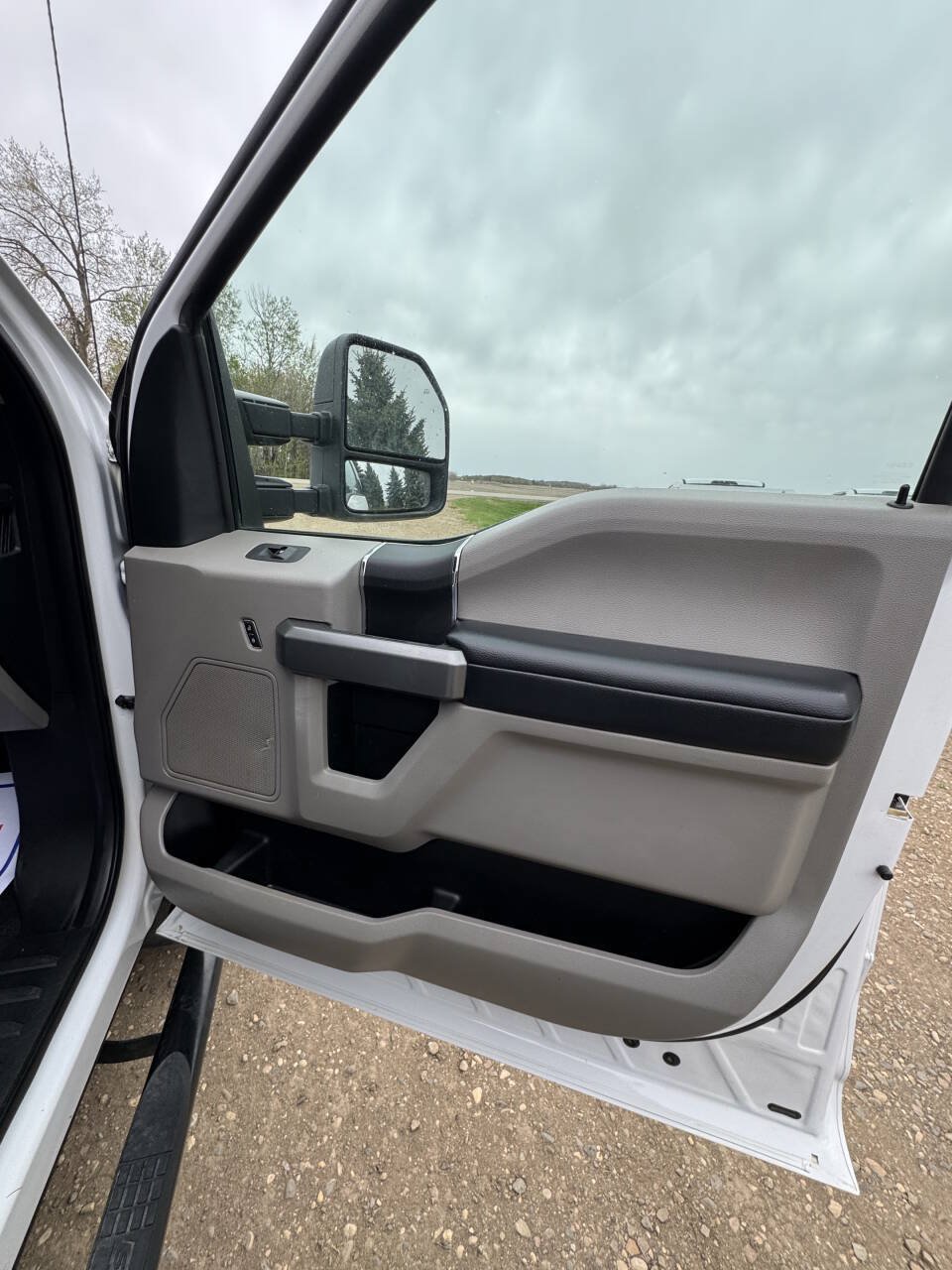 Used 2017 Ford F350 XLT w/ XLT Value Package AWD/4WD image 50