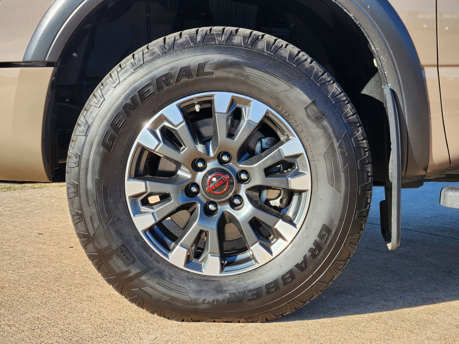 Used 2024 Nissan Titan PRO-4X w/ Pro-4x Utility Package image 14