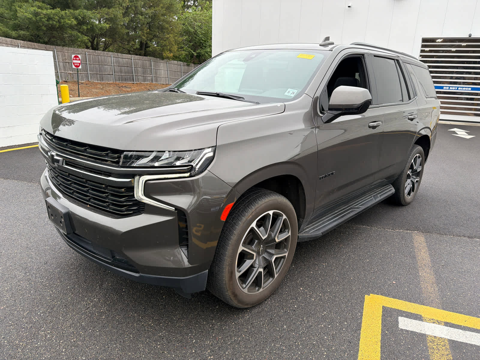Used 2021 Chevrolet Tahoe RST w/ Rear Media and Nav Package AWD/4WD image 6