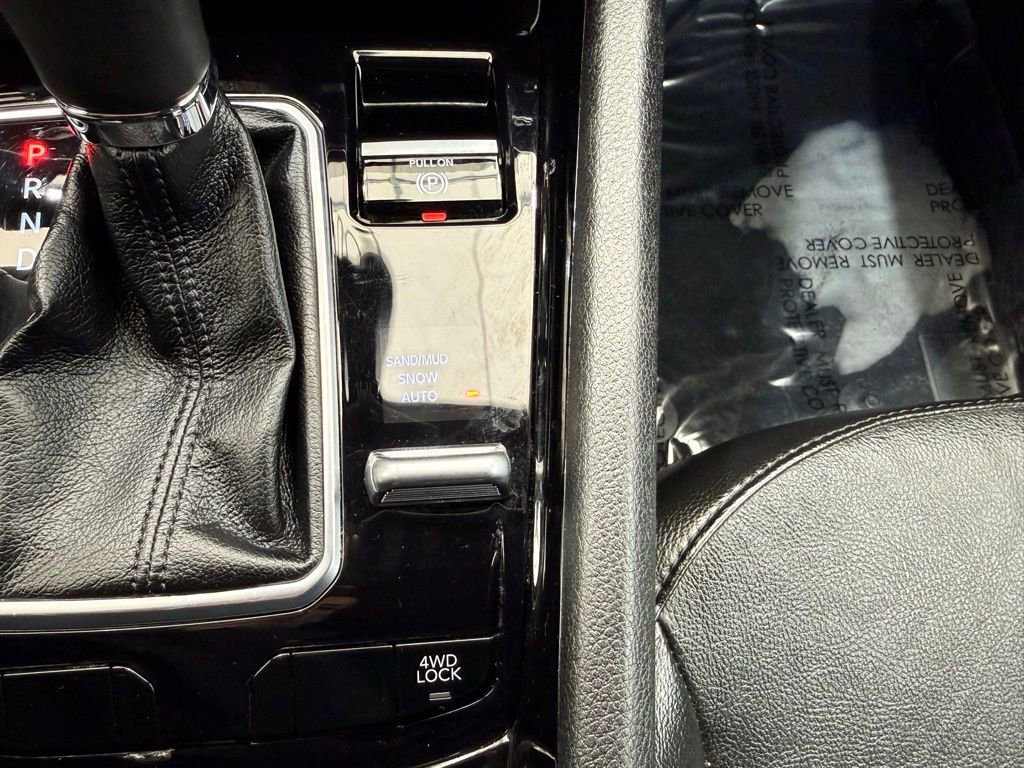 Used 2023 Jeep Compass Limited image 36