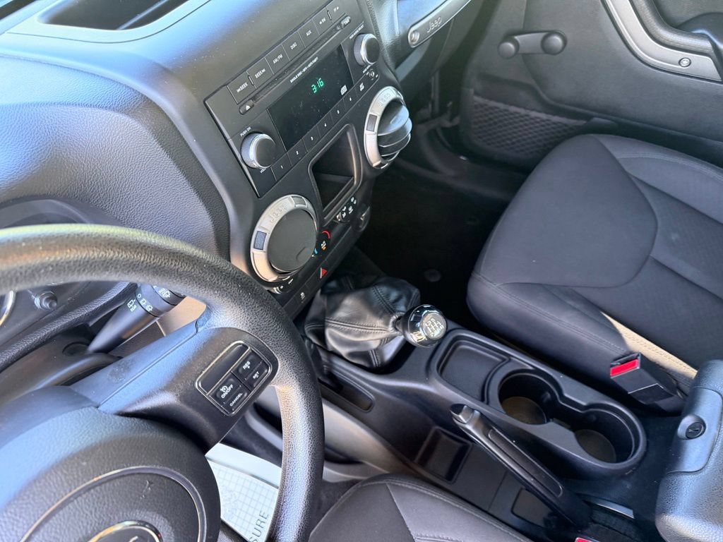 Used 2017 Jeep Wrangler Sport AWD/4WD image 27