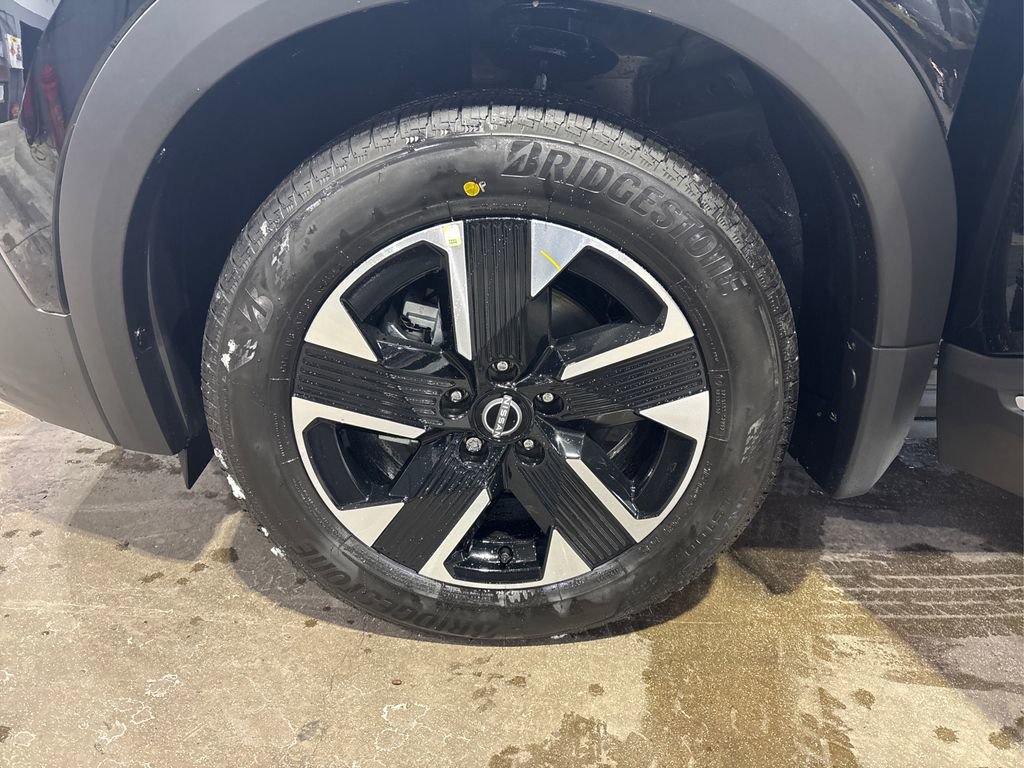 New 2026 Nissan Kicks SV w/ SV Premium Package image 11