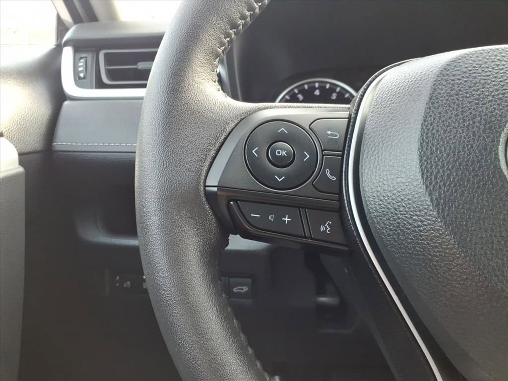 Certified 2022 Toyota RAV4 XLE image 23