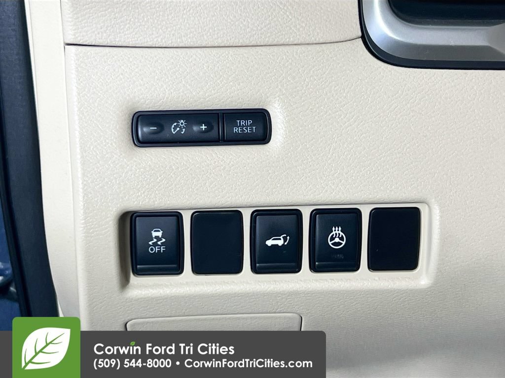 Used 2015 Nissan Murano Platinum w/ Platinum Technology Package FWD image 19