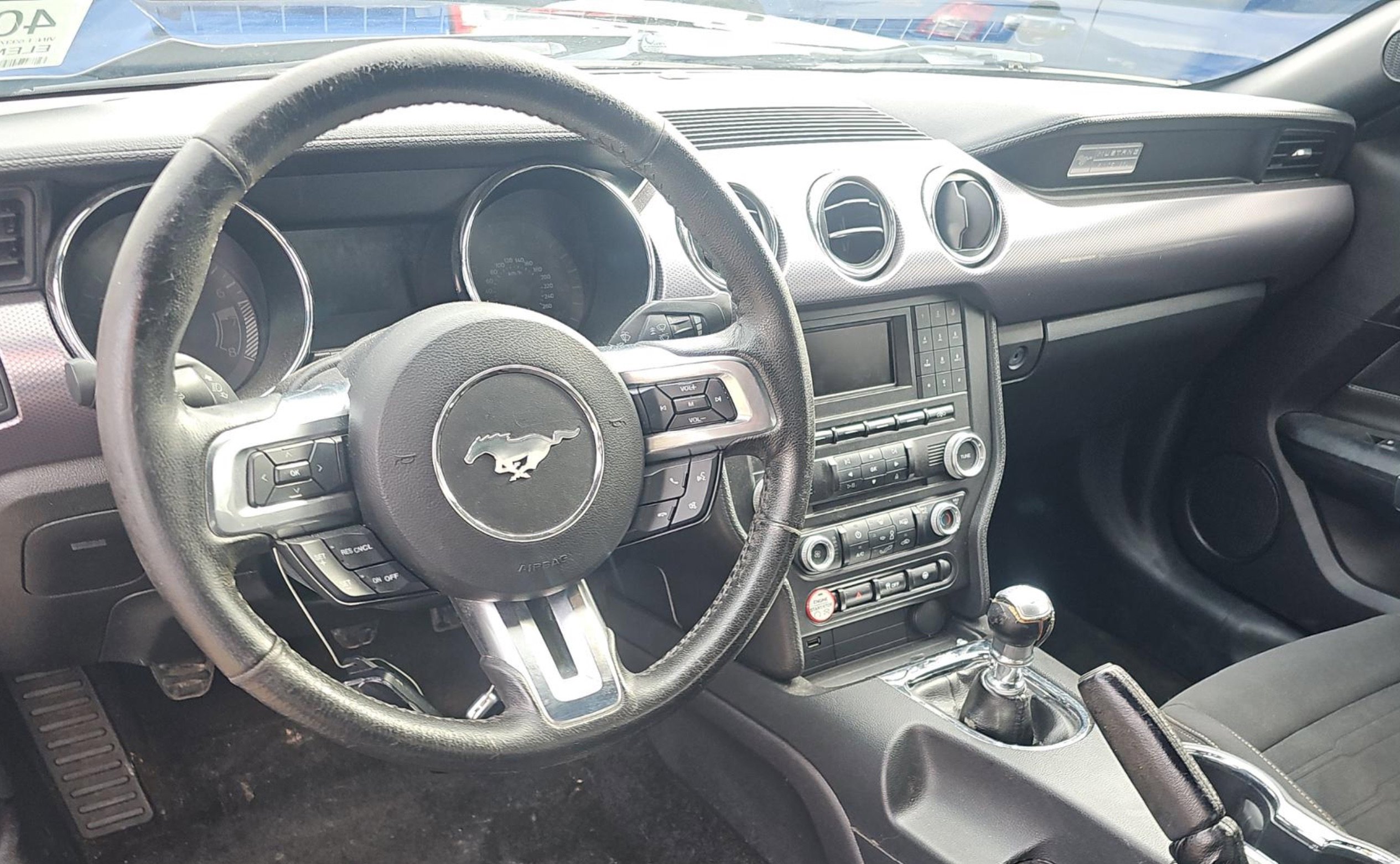 Used 2015 Ford Mustang Coupe image 6