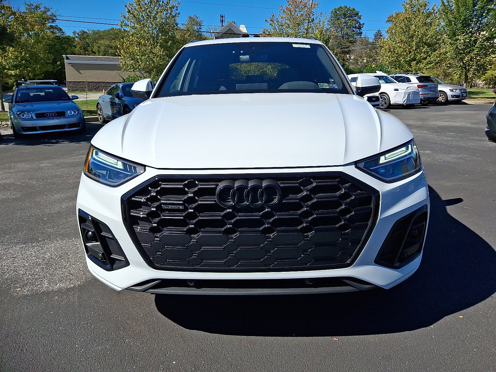 Used 2025 Audi Q5 2.0T Premium w/ Convenience Plus Package image 2