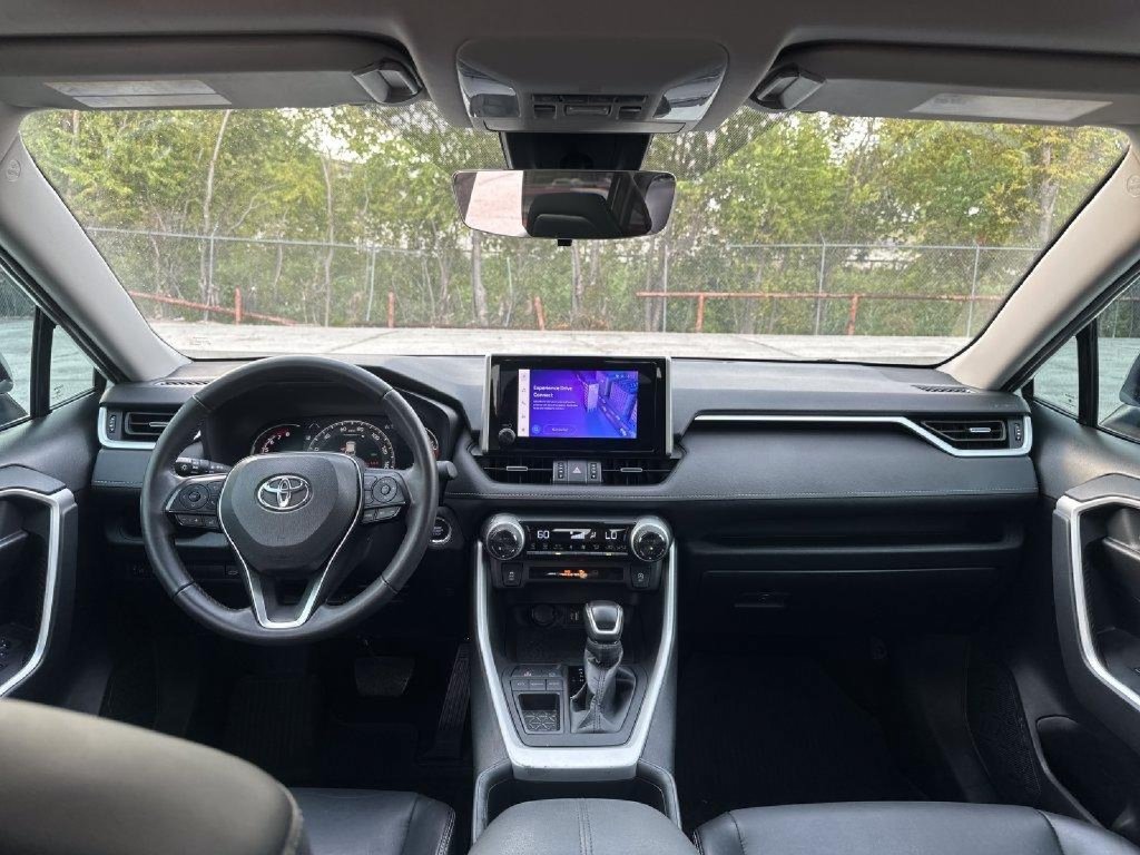 Used 2024 Toyota RAV4 XLE Premium FWD image 15