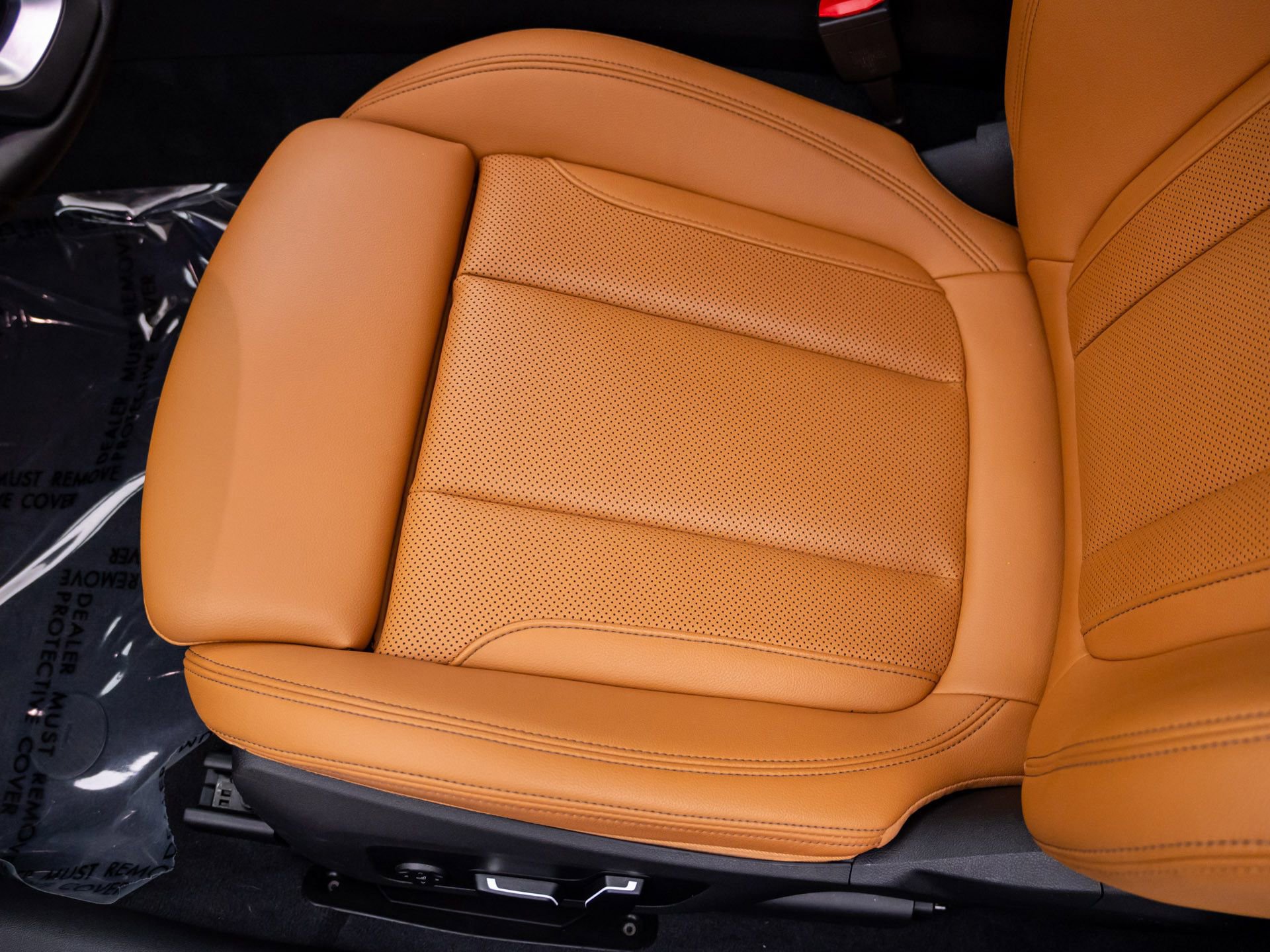 Certified 2024 BMW 430i xDrive Convertible w/ Convenience Package image 17