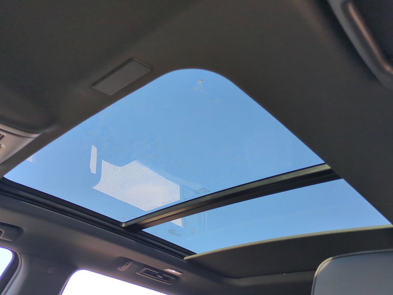 New 2026 Chevrolet Suburban RST image 19