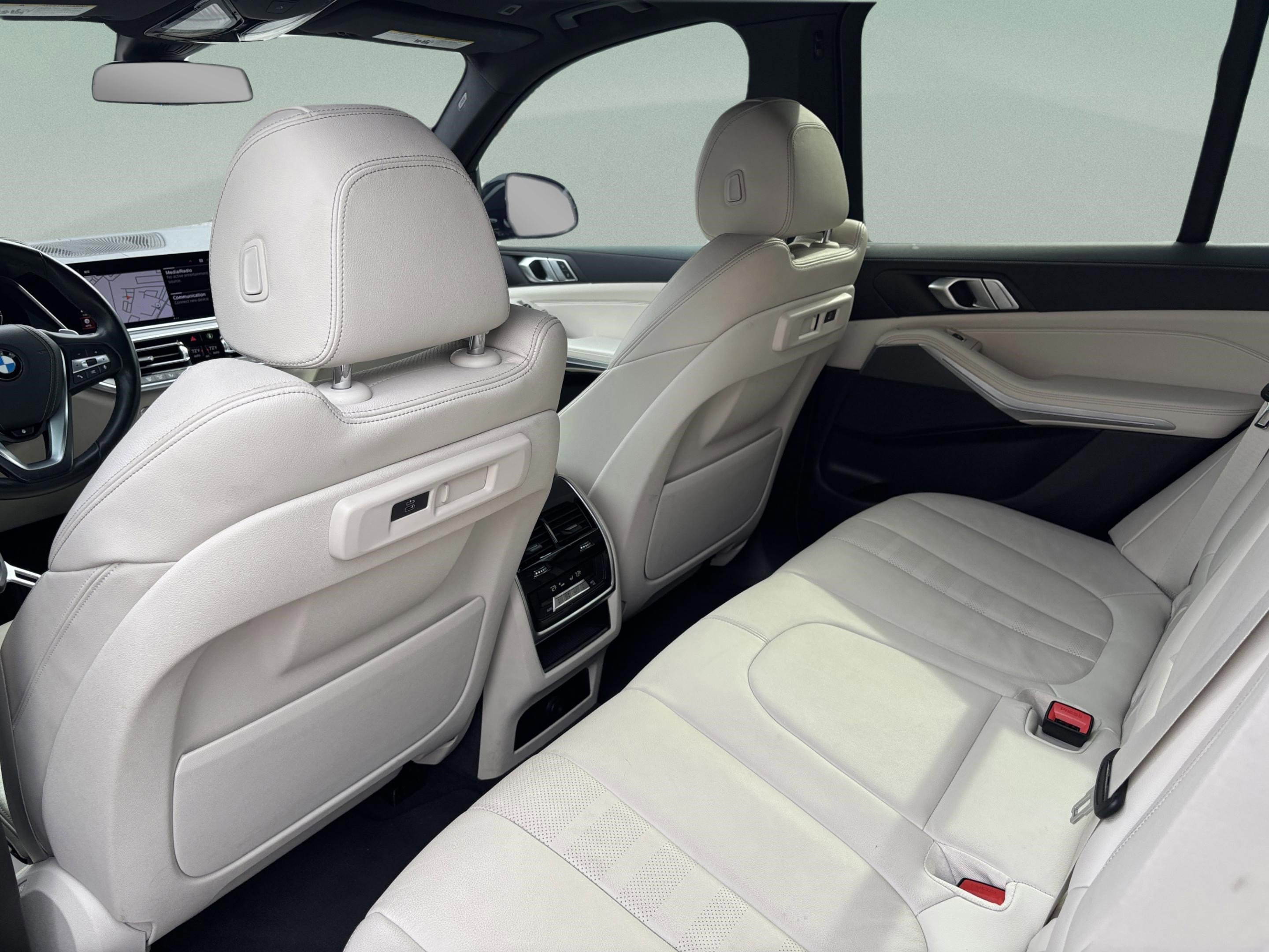 Used 2021 BMW X5 xDrive40i w/ Convenience Package image 26