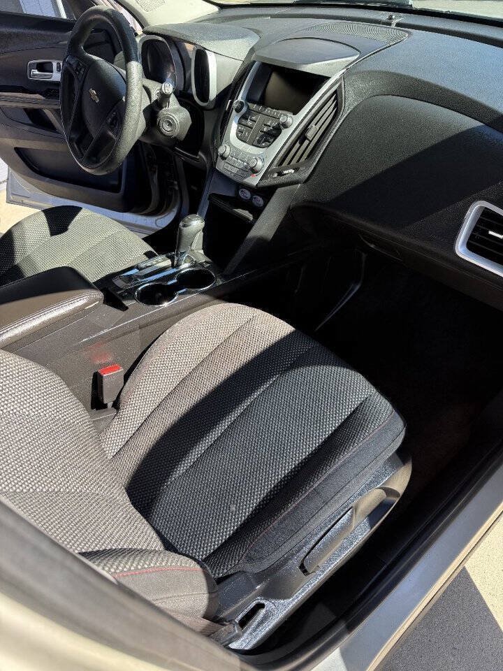 Used 2016 Chevrolet Equinox LS FWD image 10