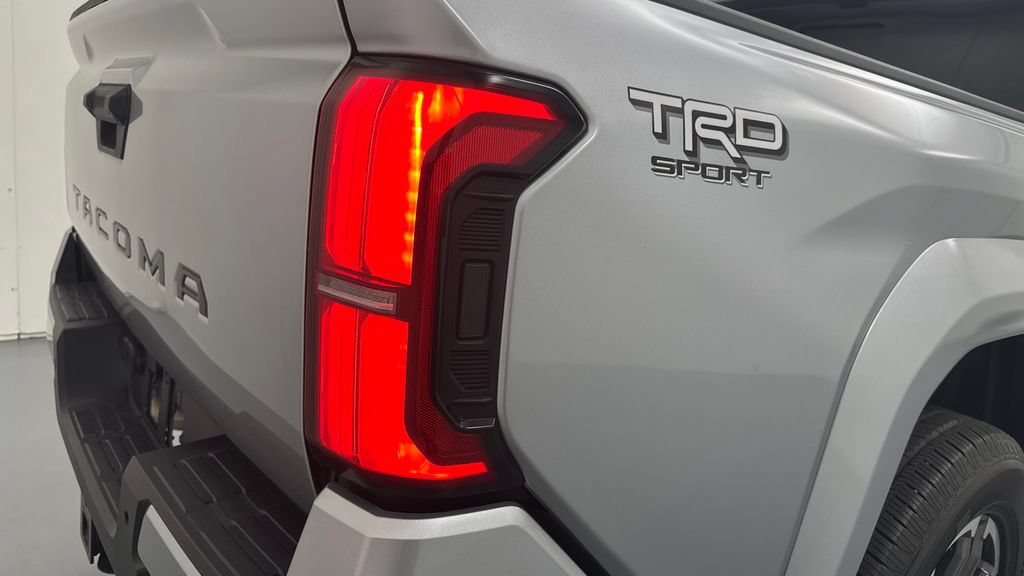 Used 2024 Toyota Tacoma TRD Sport w/ TRD Sport Premium Package AWD/4WD image 23