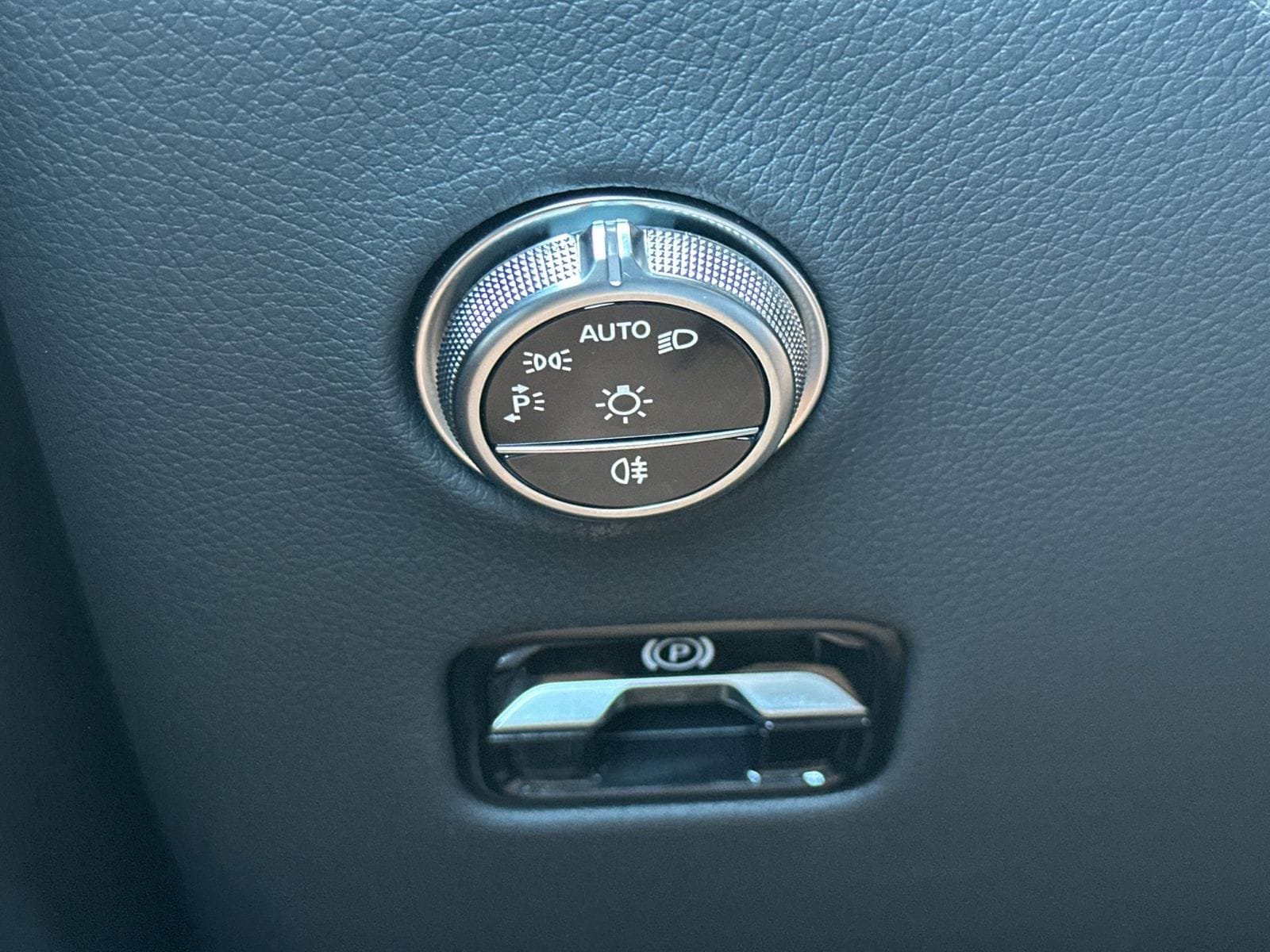 Certified 2026 Mercedes-Benz GLC 300 4MATIC image 31