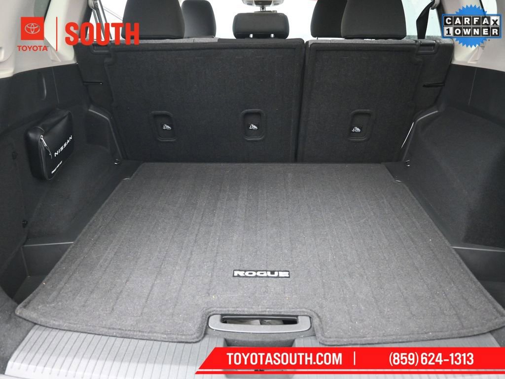 Used 2023 Nissan Rogue SV image 24