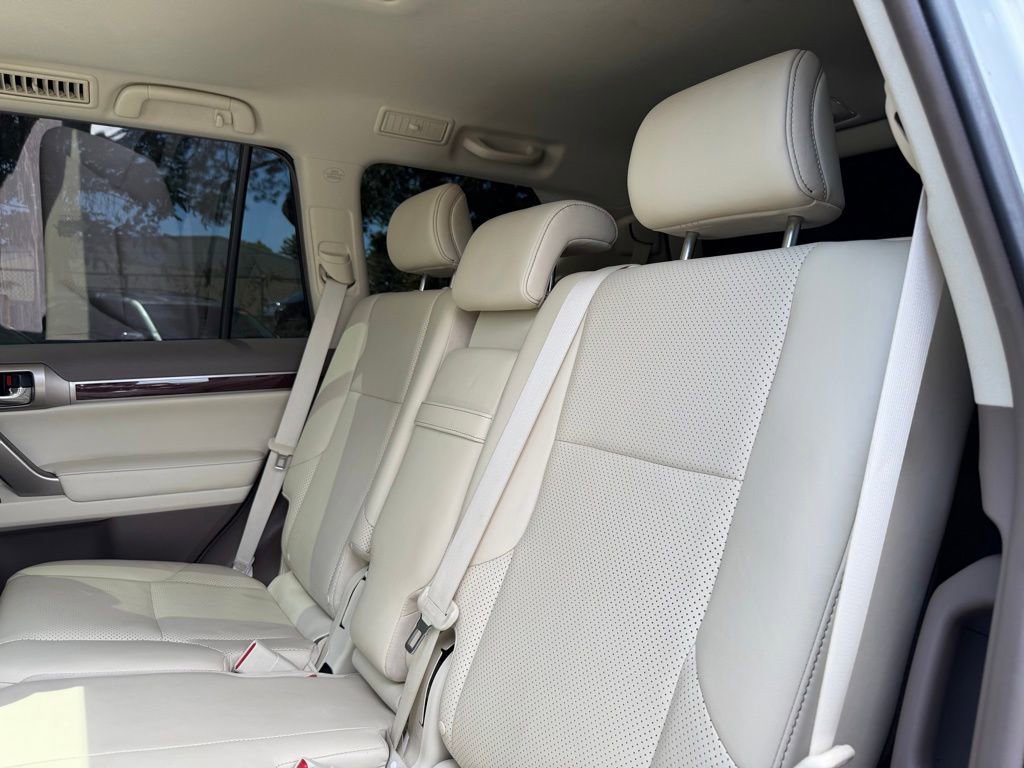 Used 2018 Lexus GX 460 Luxury AWD/4WD image 22