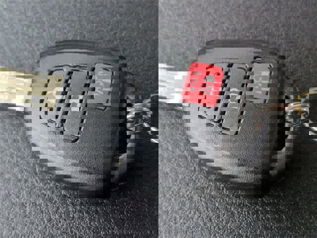 Used 2021 Toyota Tacoma SR image 33