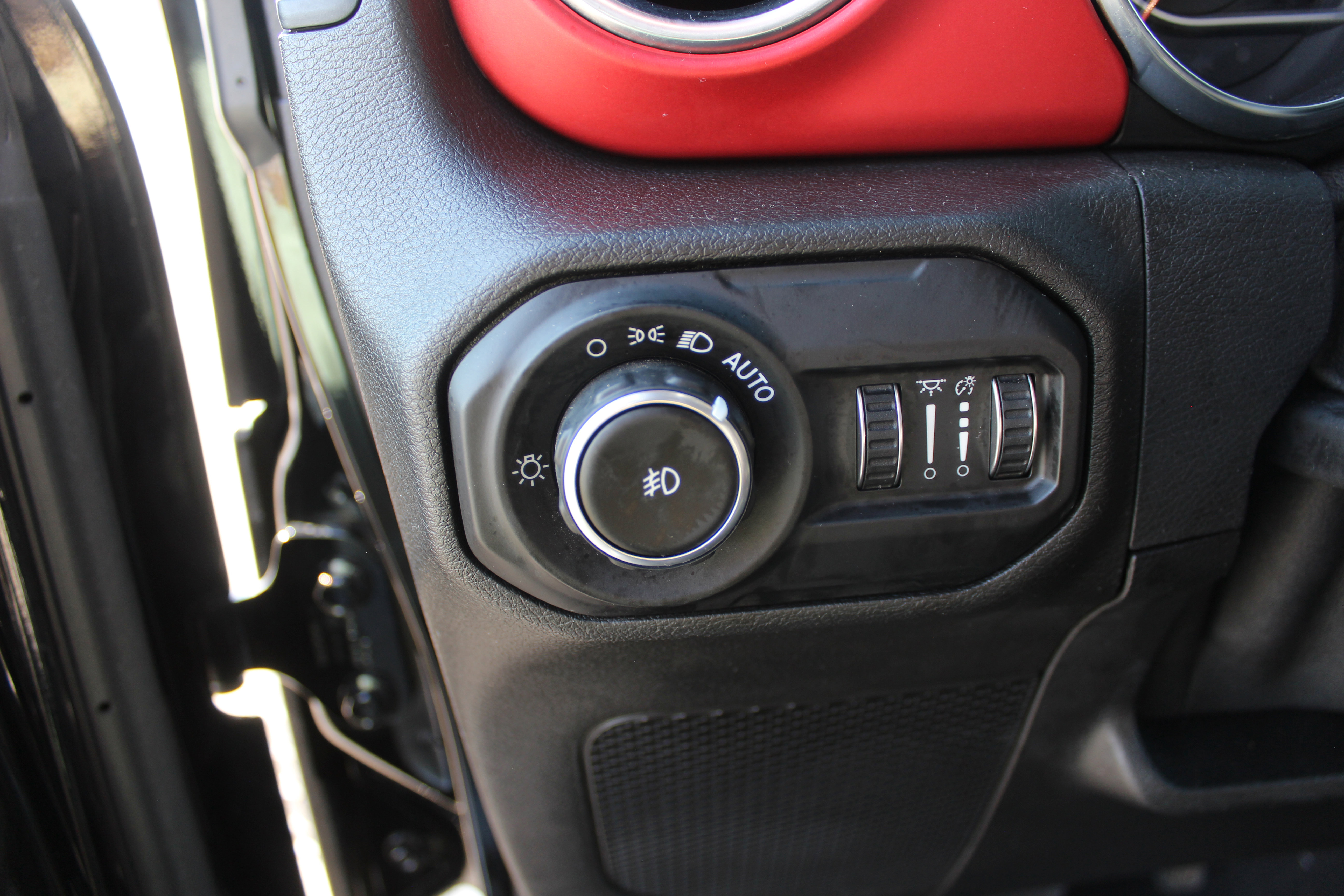 Used 2021 Jeep Wrangler Unlimited Rubicon image 29