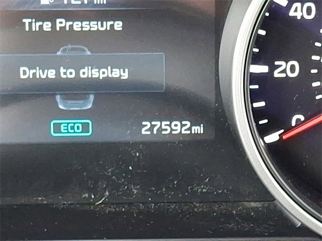 Used 2024 Kia Carnival LX image 20