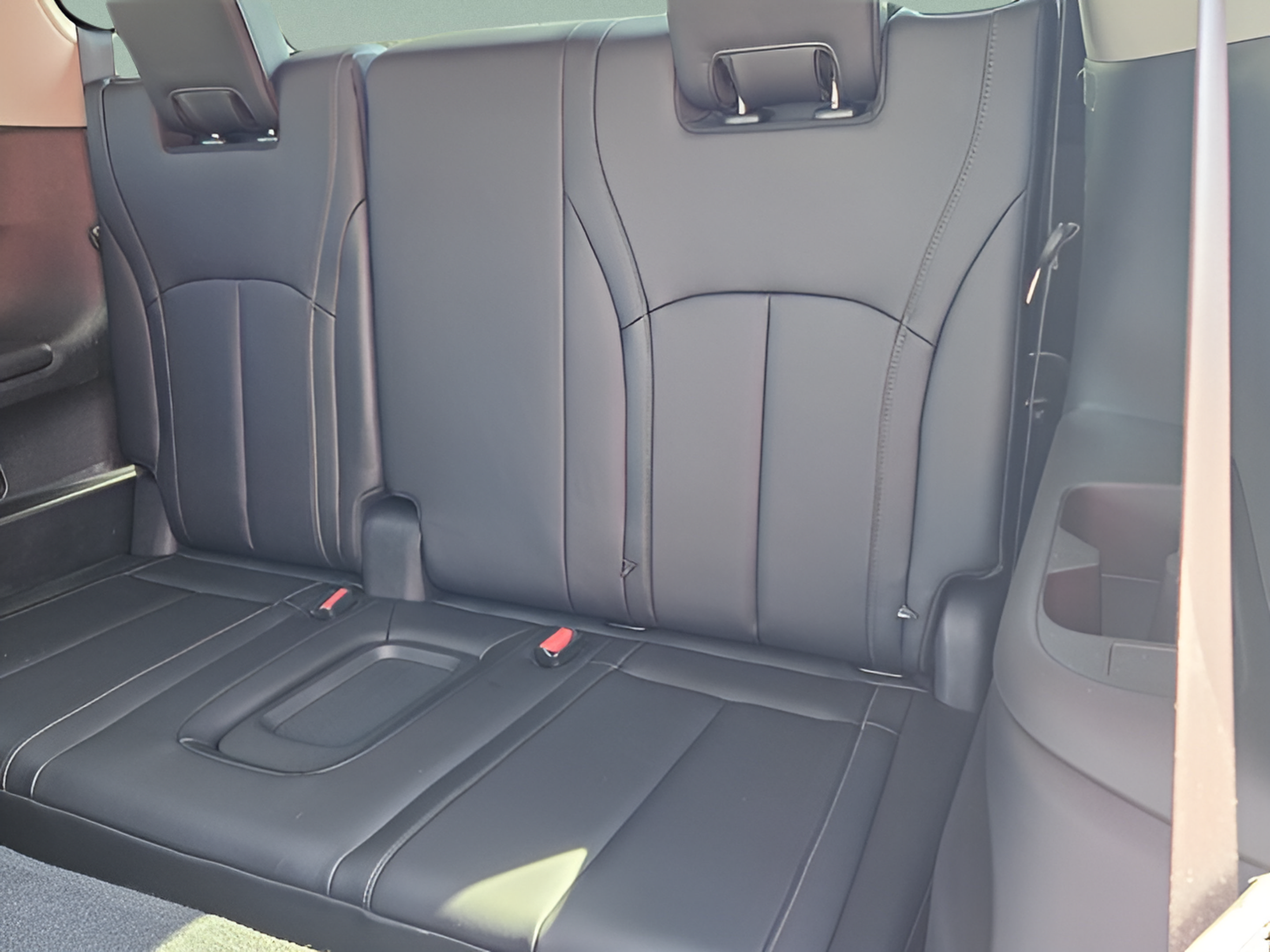 Used 2026 INFINITI QX60 Luxe w/ Cargo Package AWD/4WD image 9