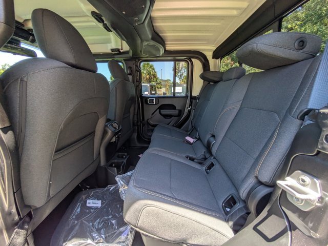 New 2025 Jeep Gladiator Sport image 12