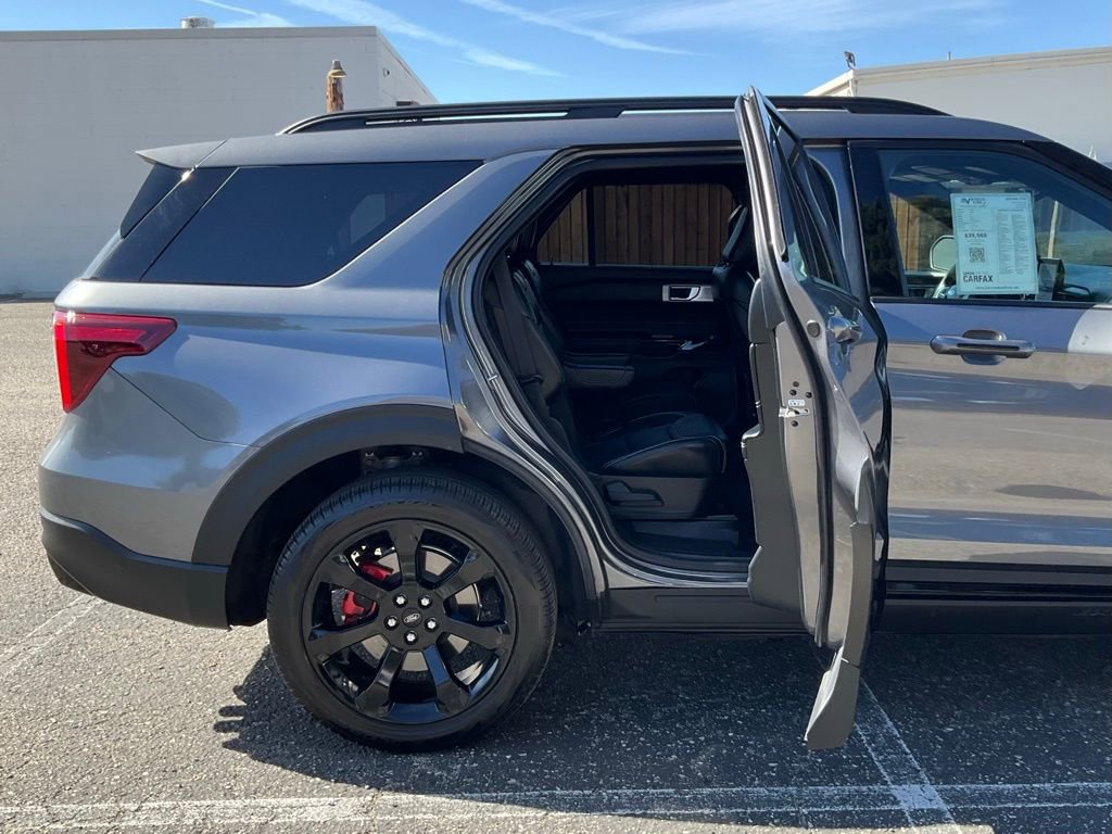 Used 2022 Ford Explorer ST w/ Equipment Group 401A image 30