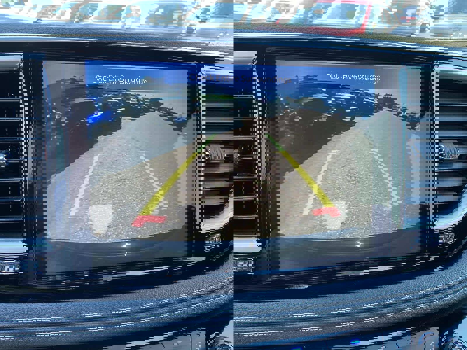 Used 2025 Chrysler Pacifica Select image 11