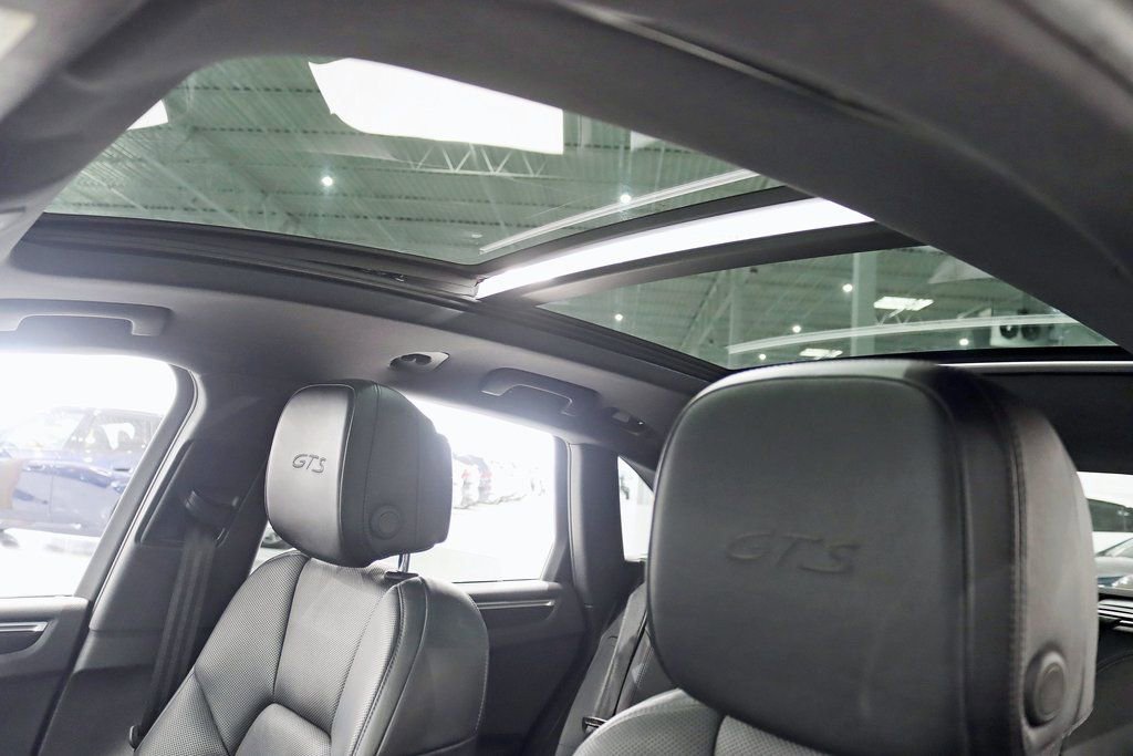 Used 2018 Porsche Macan GTS image 30