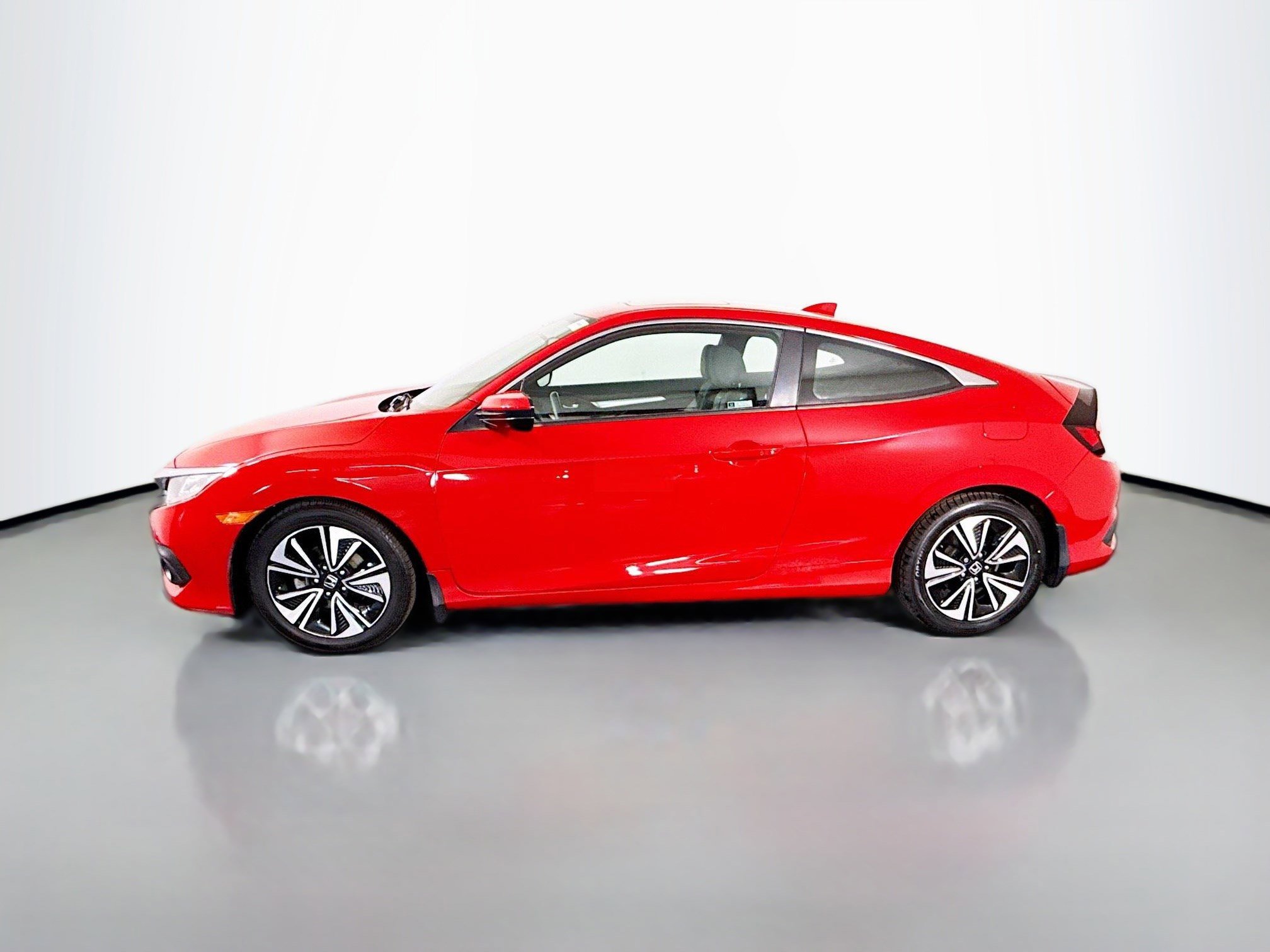 Used 2018 Honda Civic EX-T image 6