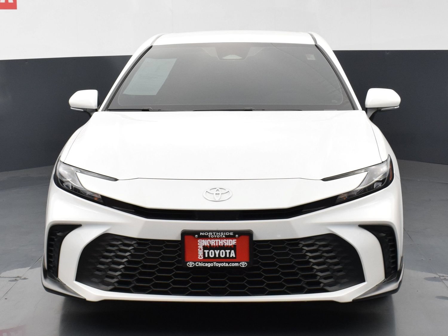 Used 2026 Toyota Camry SE FWD image 7